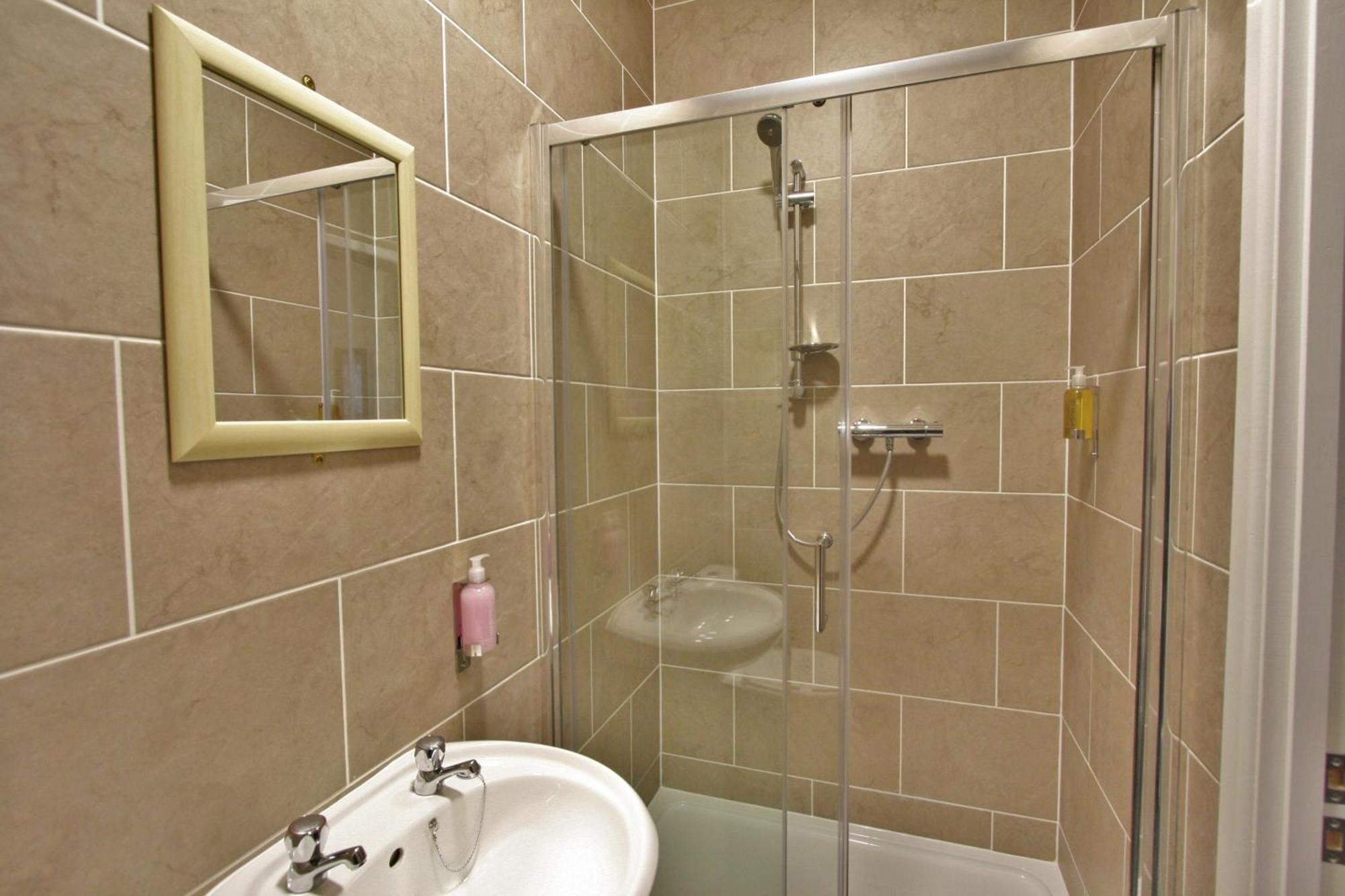 Central Hotel Gloucester By Roomsbooked Экстерьер фото